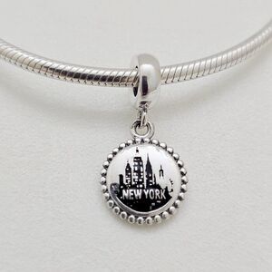 Pandora New York City Travel Dangle Charm
